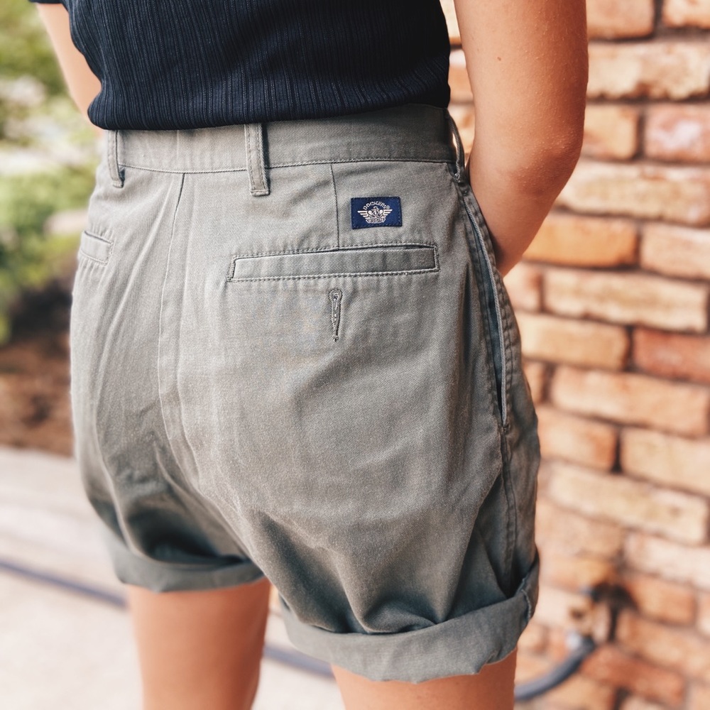 Vintage Docker’s pleated shorts - Picture 4 of 7